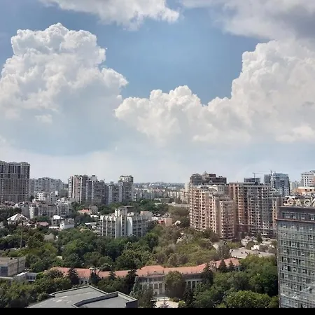 в аркадії з видом на місто Apartment *